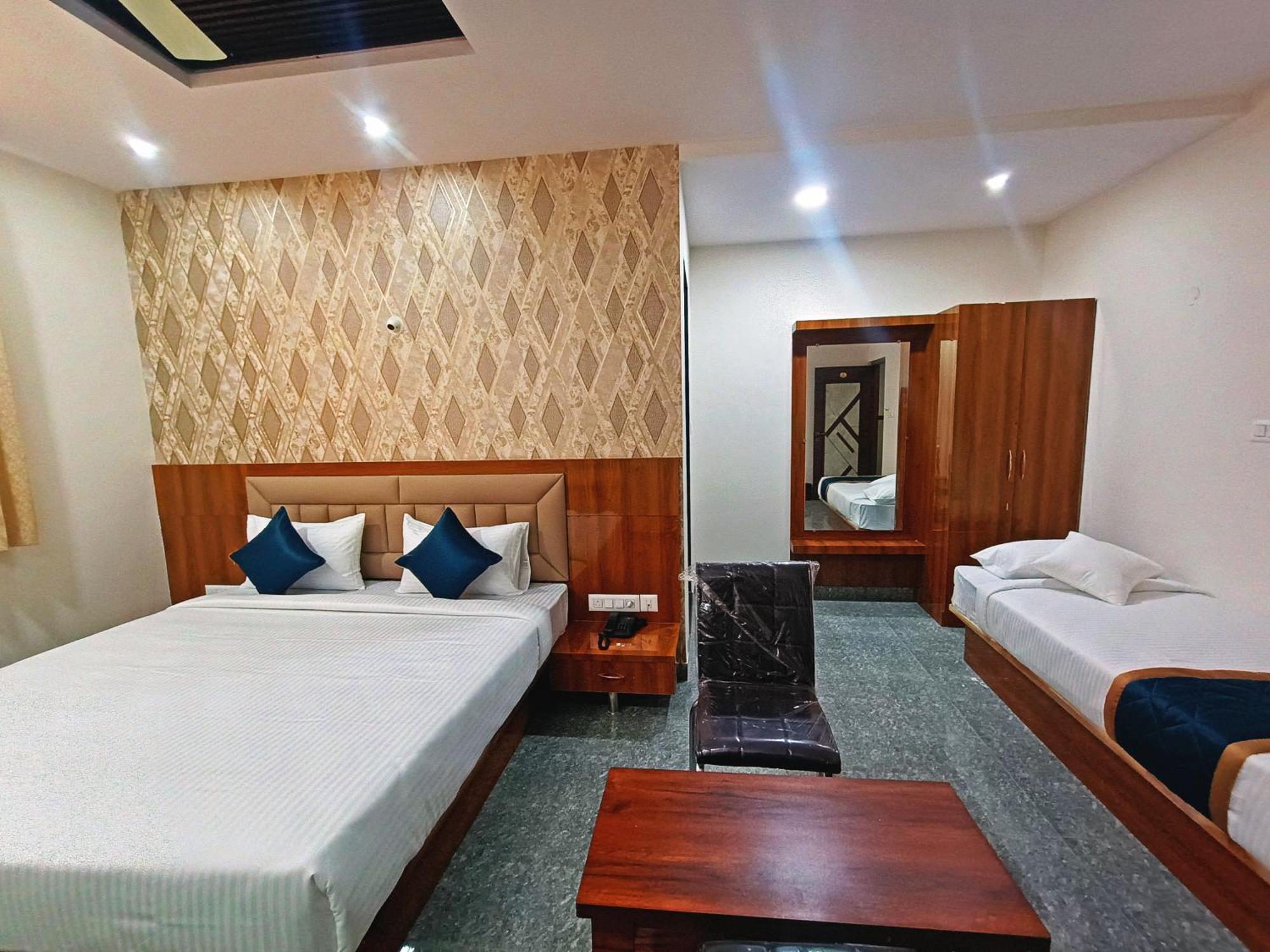 Hotel Achhu Palace Bengaluru Zewnętrze zdjęcie
